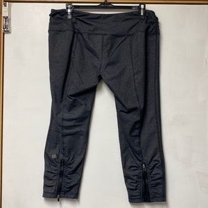 Lululemon Capri zippered leggings size 12
